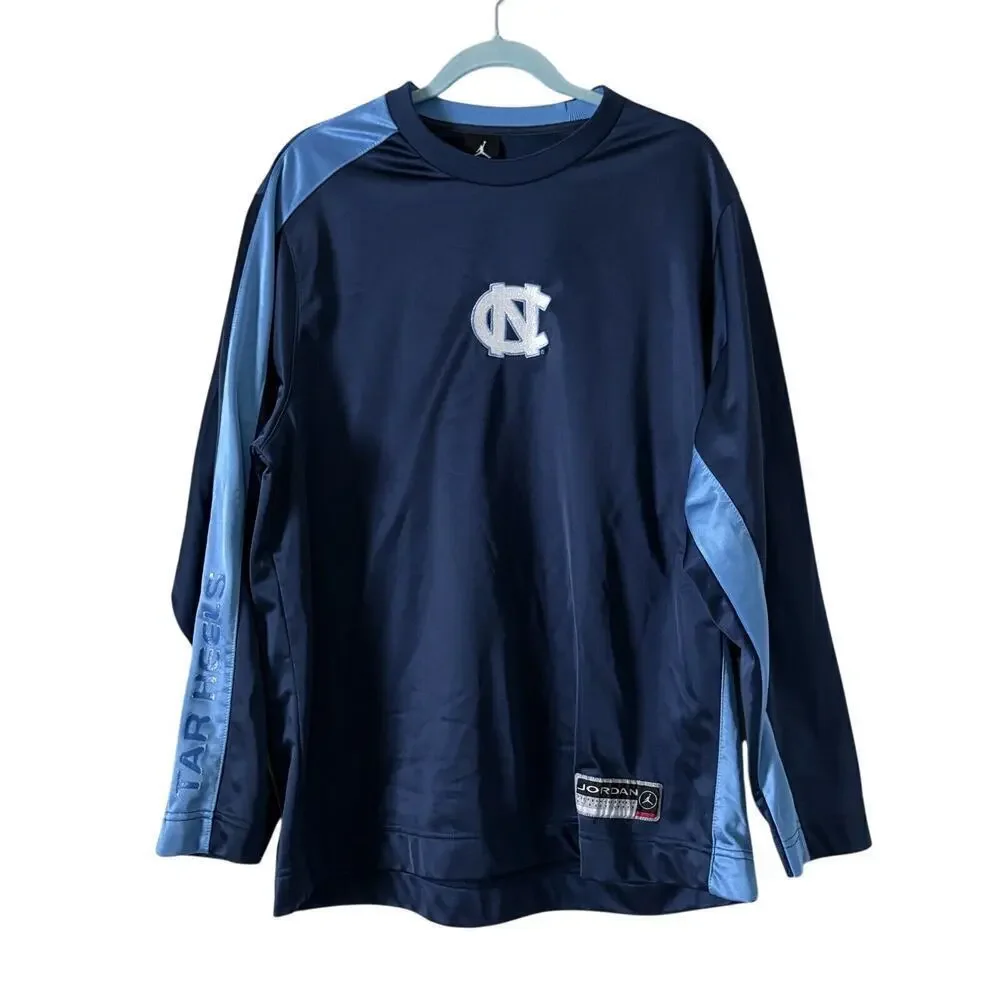 NIKE Carolina Tar Heels UNC  Jordan Center Patch Long Sleeve Shirt  Men's Medium